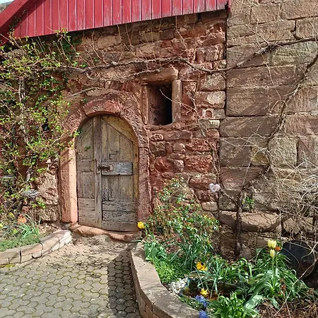 Am Kloster *
